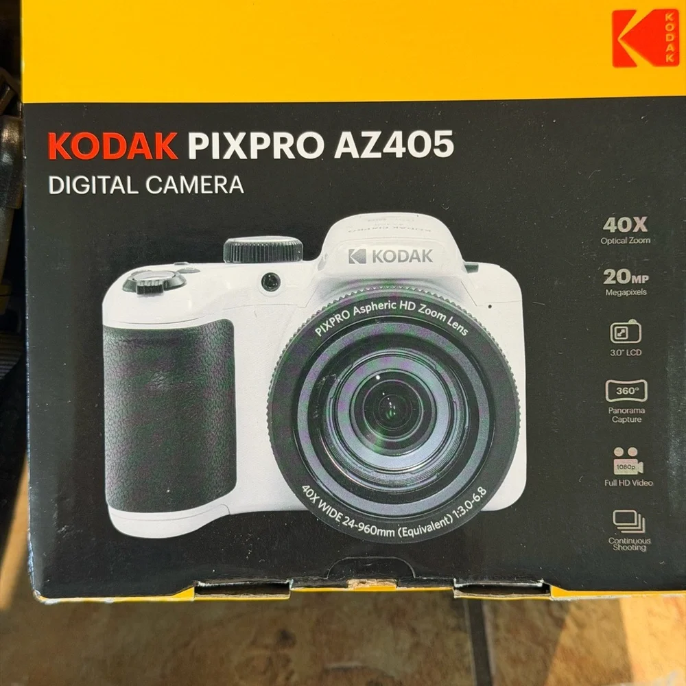 Kodak PIXPRO AZ405  Digital Camera Still In The Box & Slinger Alpine Camera Case